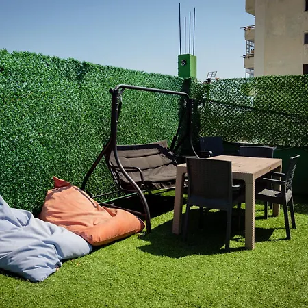 Rooftop With Garden And Jacuzzi 公寓